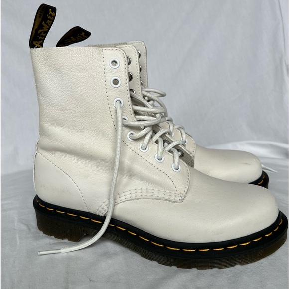 Doc Martens Ivory Jadon Leather Boots 38 EU • US 7 W / 5.5 M • UNISEX • LIKE NEW - Picture 4 of 10